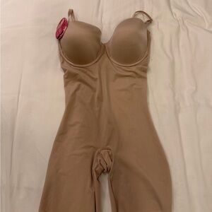 SPANX Nude Strapless Mid Thigh Bodysuit never worn XL